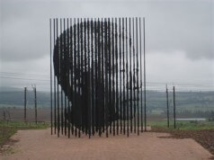 Escultura Monumental de Nelson Mandela