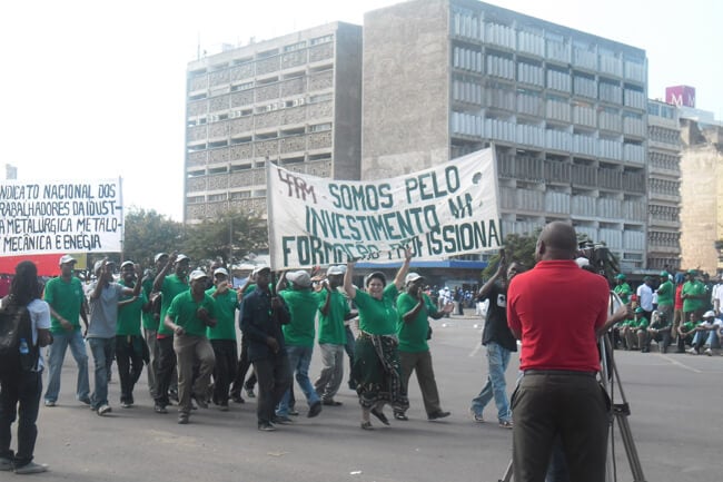 Desfilo no dia dos trabalhadores em Maputo