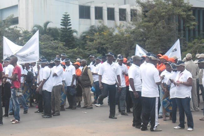 desfile primeiro de Maio maputo
