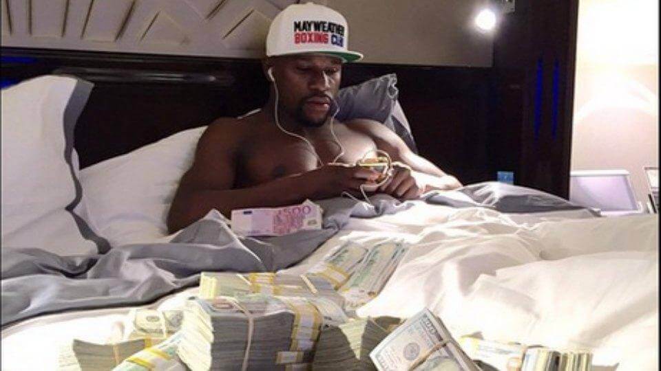 floyd-mayweather-money-stacks