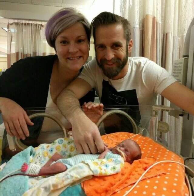 bebe-prematuro-pais