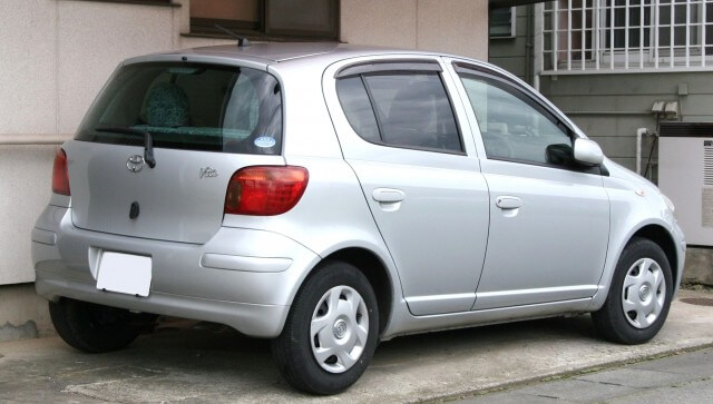 toyota-vitz-04