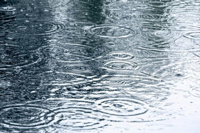 03-not-weird-facts-rain-Mr_Twister