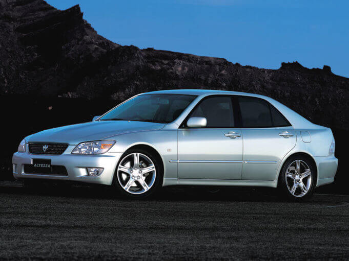 Toyota-Altezza