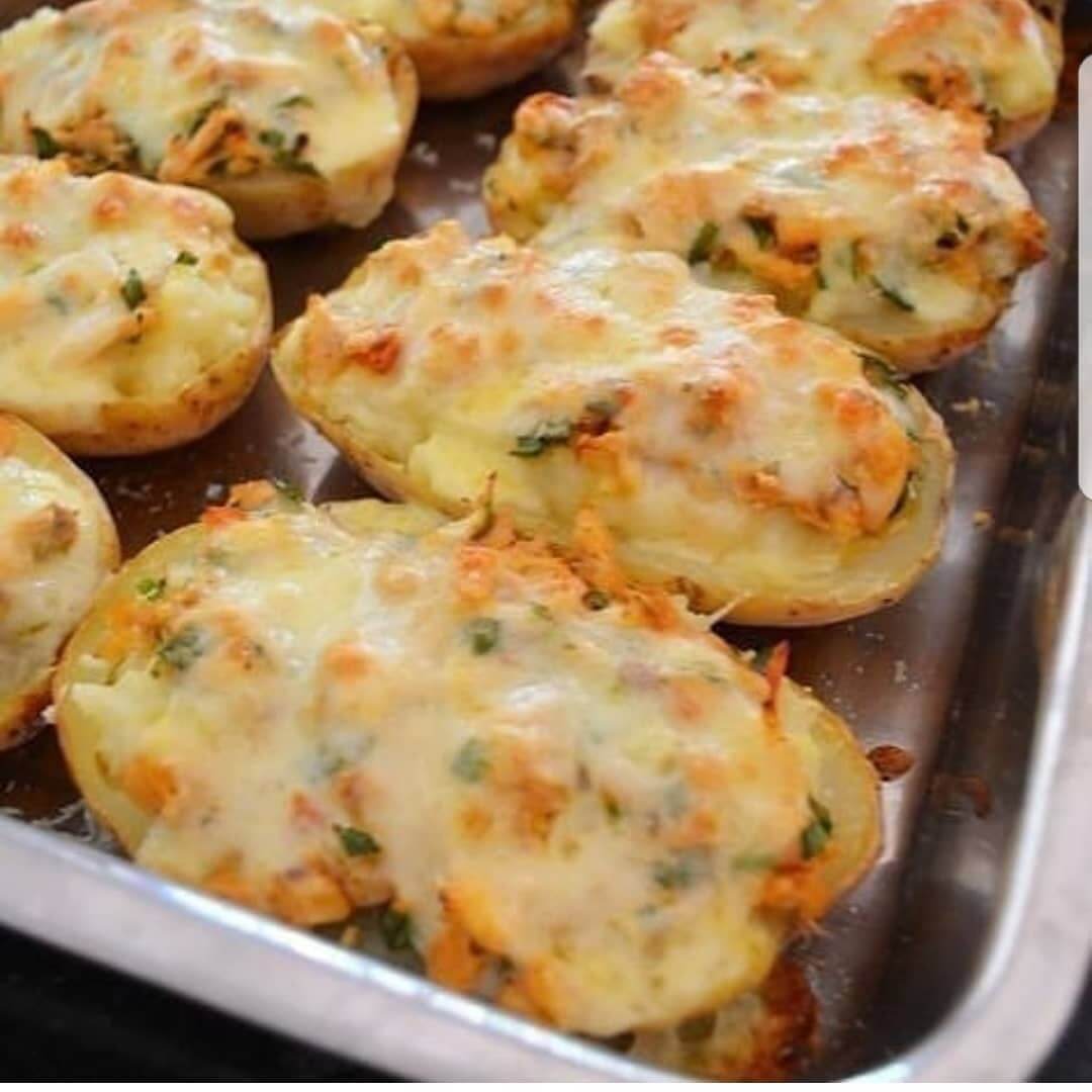 Batata Assada com Recheio de Frango