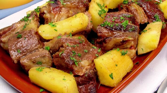 Costela com Mandioca