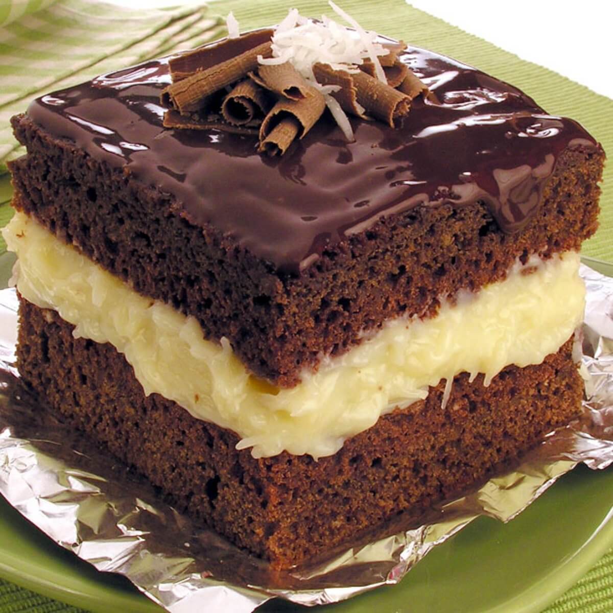 Bolo Gelado de Coco e Chocolate