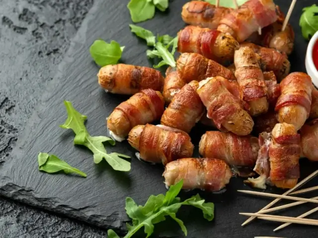 Enroladinhos de bacon