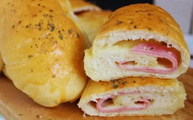 Pãezinhos de leite recheados-Receitas