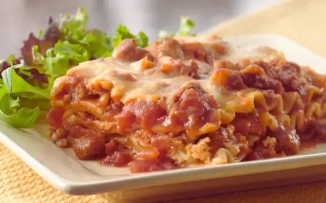 Lasanha de chouriço com molho branco-Receitas