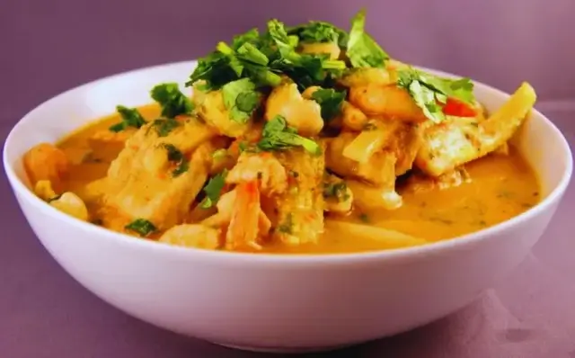 Caril de frango com camarão-Receitas