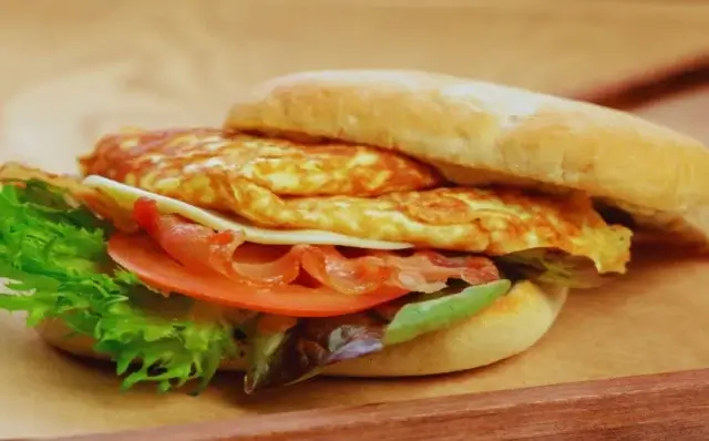 Sandes de omelete-Receitas
