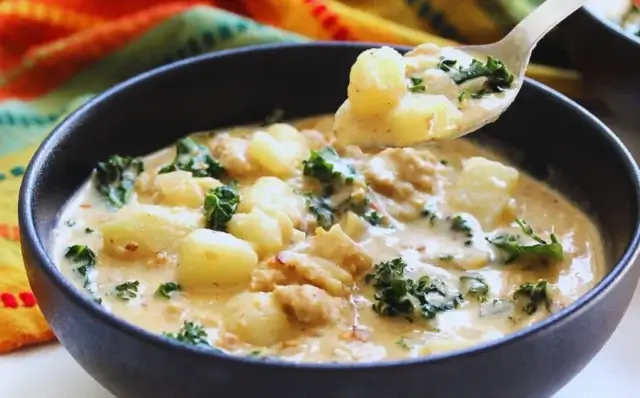 Sopa de couve e batata-Receitas