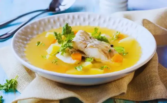 Sopa de legumes com peixe-Receitas