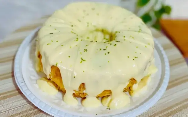 Bolo de mousse de limão-Receitas