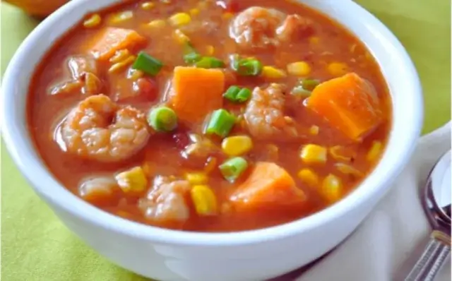 Sopa de camarão com vegetais-Receitas