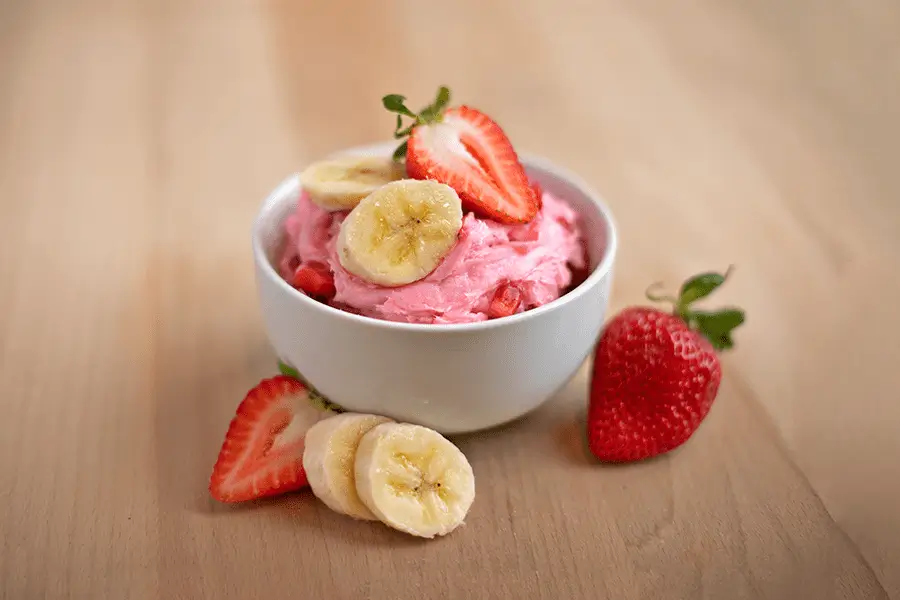 Sorvete de banana e morango