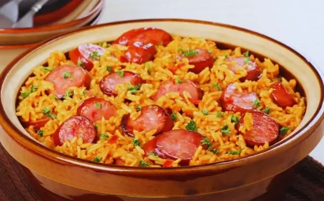 Arroz de calabresa-Receitas