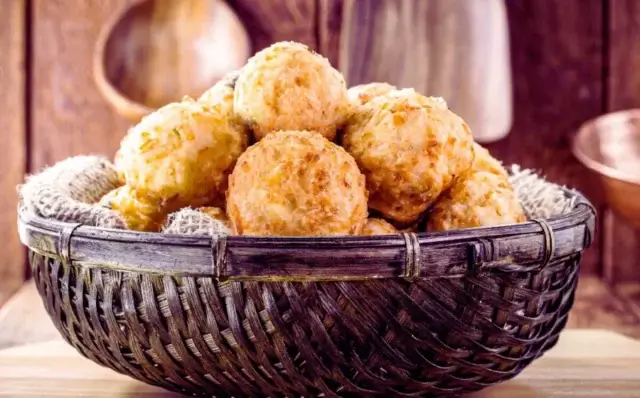 Bolinho de arroz com batata-Receitas