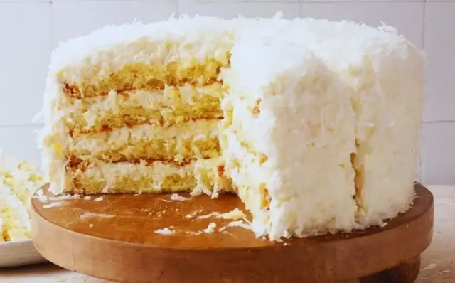 Bolo de abacaxi com coco-Receitas