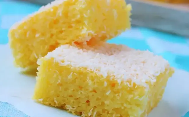 Bolo de mandioca com coco-Receitas