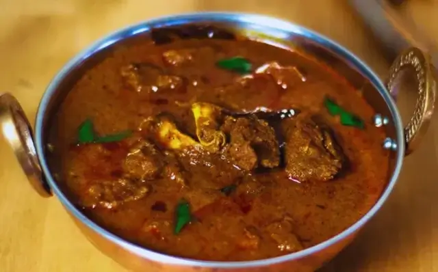 Caril de cabrito acebolado-Receitas