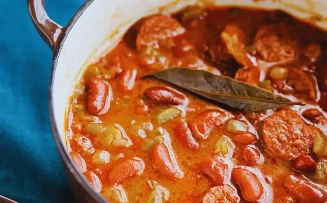 Feijão vermelho com beterraba e chouriço-Receitas
