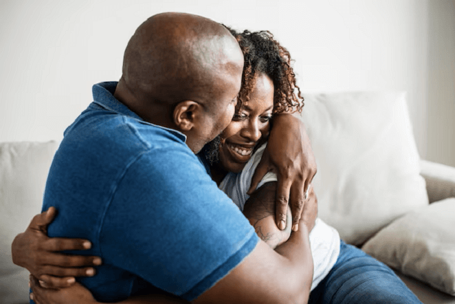 Promove a conexão emocional