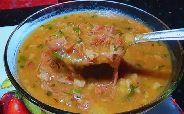 Sopa de vaca desfiada-Receitas