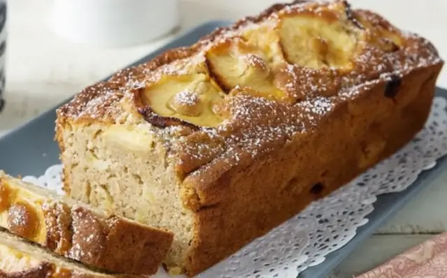 Bolo de banana e maçã-Receitas