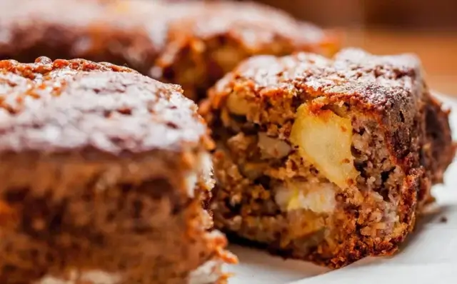 Bolo de maçã com coco-Receitas
