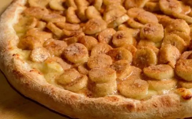 Pizza banana com canela-Receitas