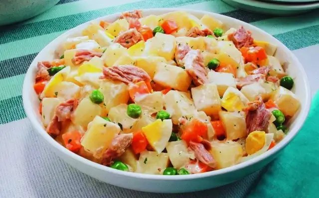 Salada de batata e atum-Receitas