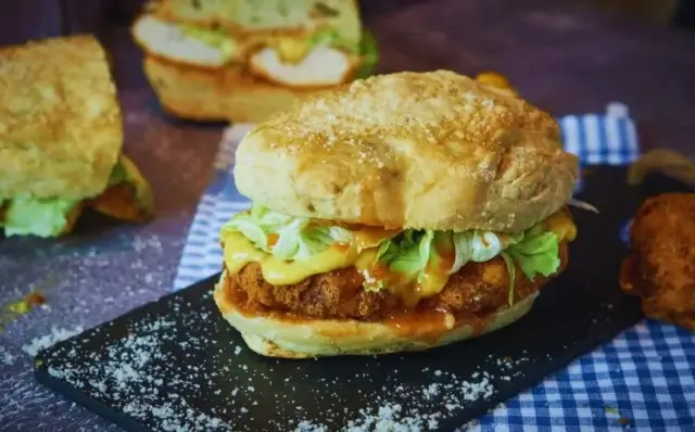 Sandes de nuggets-Receitas