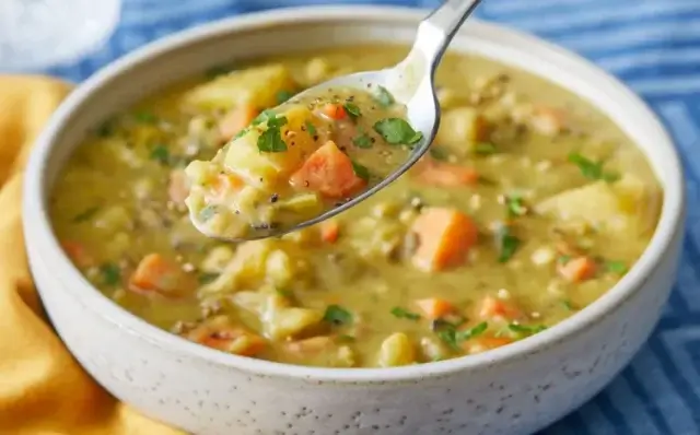 Sopa de ervilha com legumes-Receitas