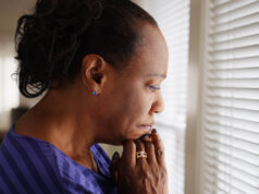 Como a menopausa afecta a saúde mental e emocional