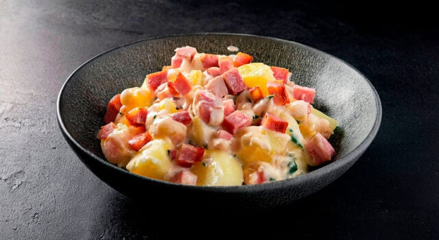 Salada de batata com bacon