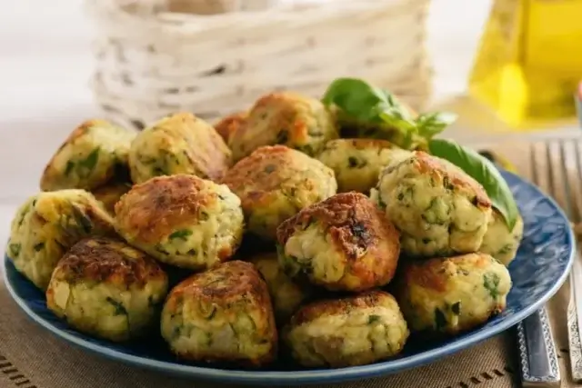 Bolinhos de grão-de-bico e espinafre