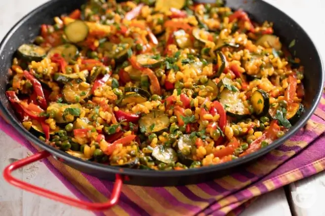 Paella vegetariana
