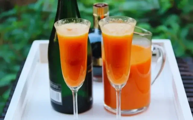 Bellini de pêssego-Receitas