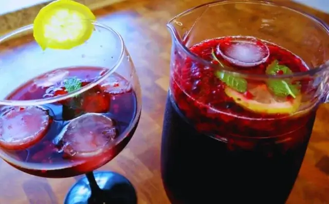 Sangria de frutos vermelhos-Receitas